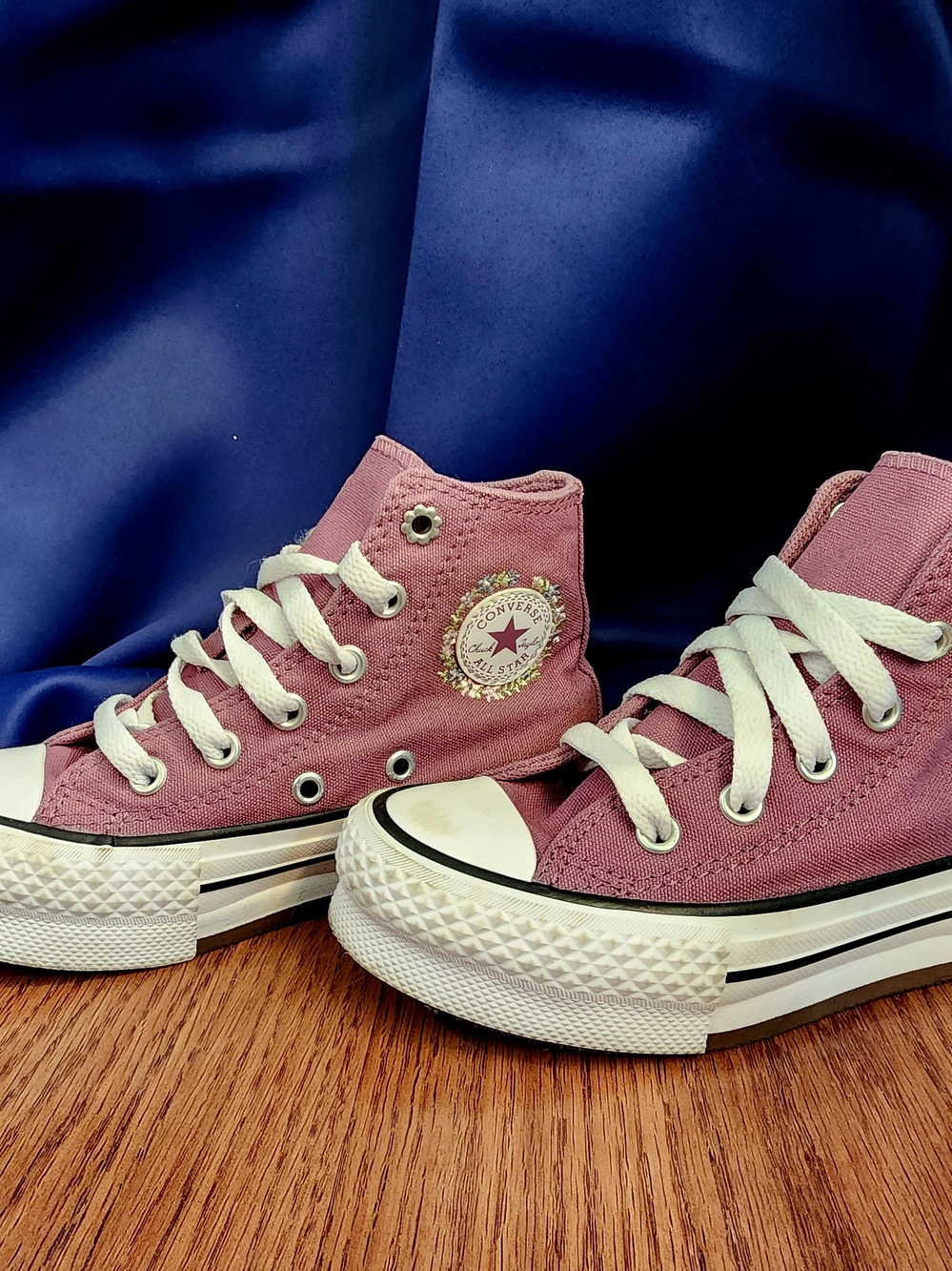 Converse Chuck Taylor All Star EVA Lift Platform Feline Florals